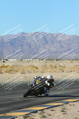 media/Jan-10-2025-CVMA Friday Practice (Fri) [[489e0da257]]/Group 4 and Trackday/Session 2 (Turn 4 Inside)/